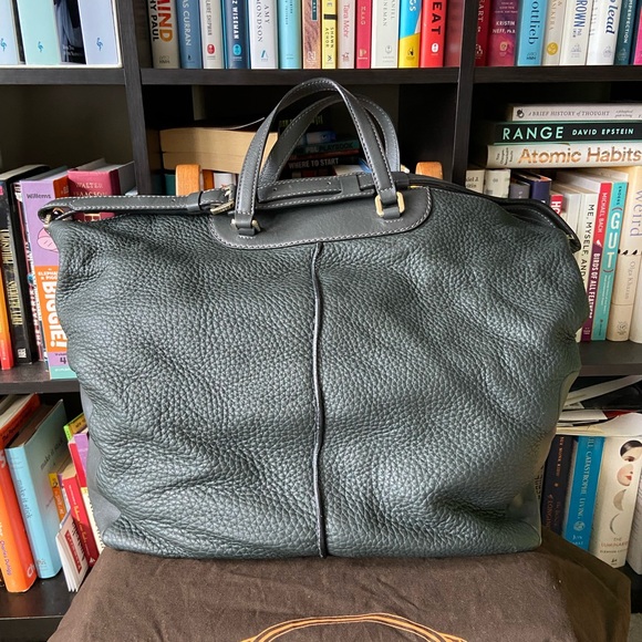 🌸SOLD🌸 Tod’s Miky Bauletto Grande (Large) in Graphite with Gold Hardware! - Picture 2 of 16